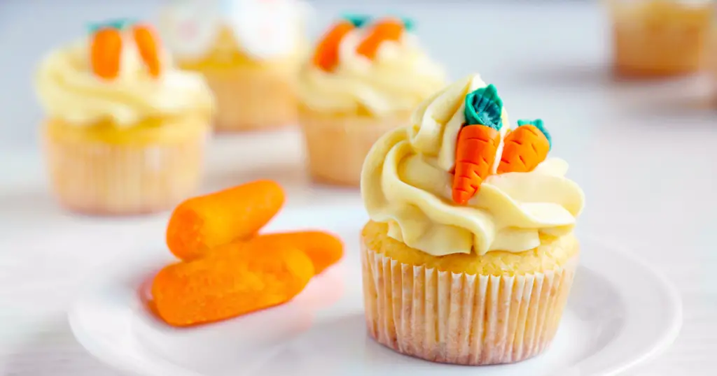 keto carrot cake cupcakes