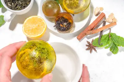 What is a Tea Bomb? The Magic of Latest Beverage Trend